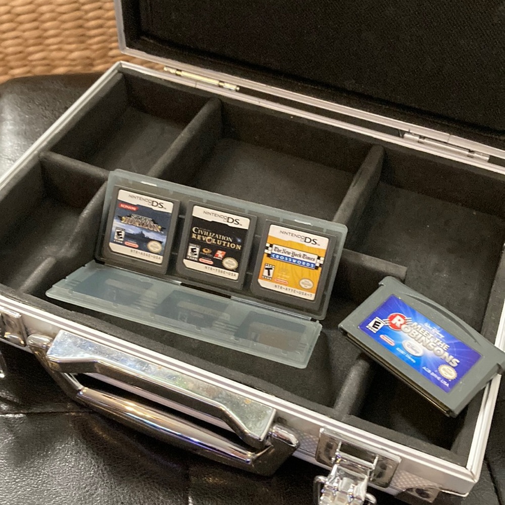 Intel game case and Nintendo game bundle